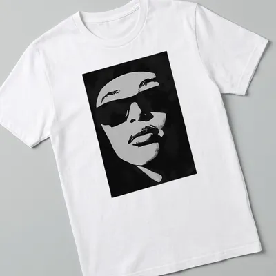 Silhouette of Aaliyah with text 'Aaliyah Sing Er' in black and white