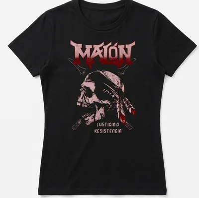 Bold graphic of a skull with red and white text reading 'MALÓN JUSTICIA O RESISTENCIA' — printed on a women's shirt